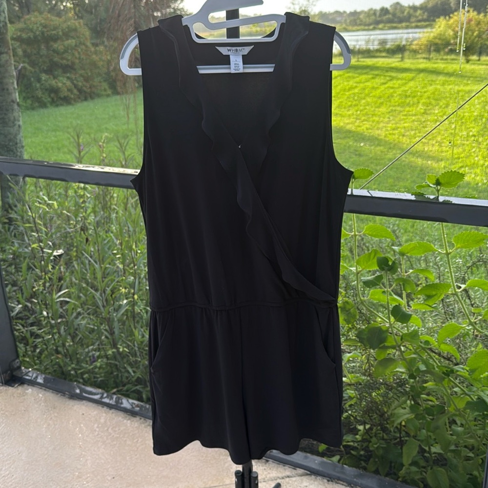White House Black Market Black Ruffle sleeveless Shorts Romper Jumper large